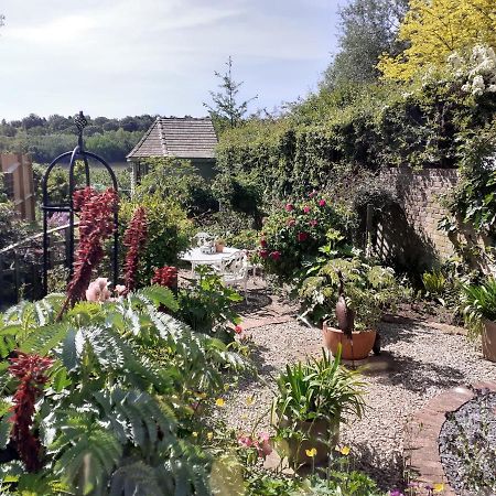 China Farm Barn Bed and Breakfast Canterbury Buitenkant foto